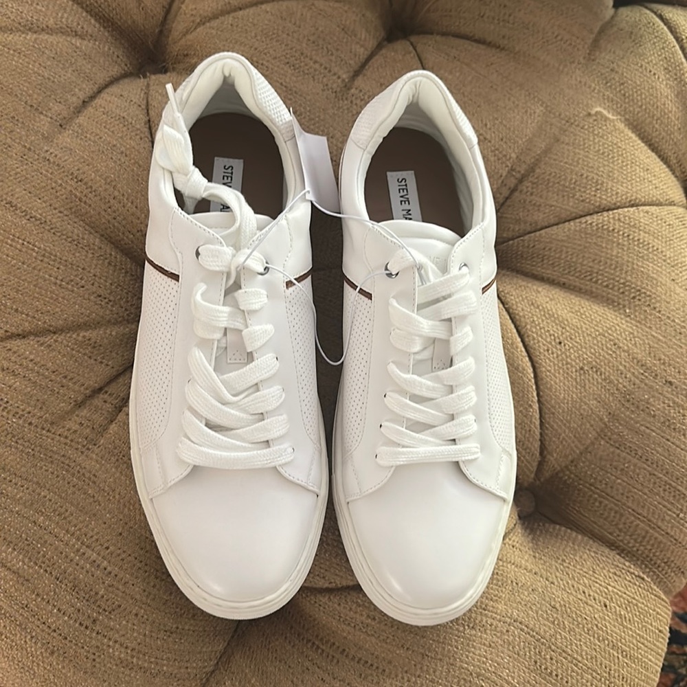 Steve Madden men’s size 11 sneakers BRAND NEW with tags and box